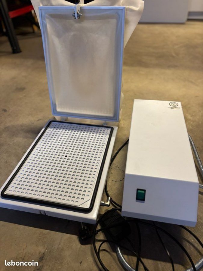 PLATINE DE PRESSAGE + POMPE À VIDE offre Matériels