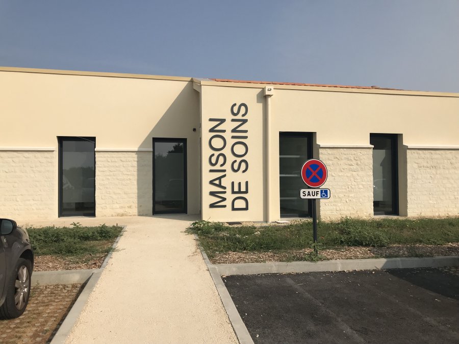 Cession patientèle et matériel dans cabinet en location - 86 offre Cessions / Installations