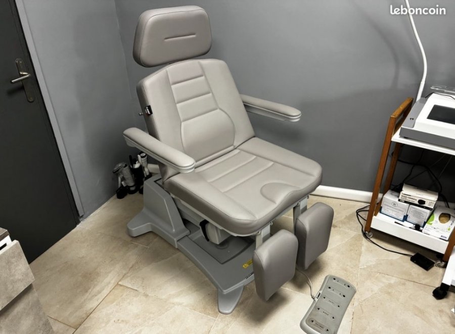 Fauteuil neuf offre Fauteuil siege de Podologie