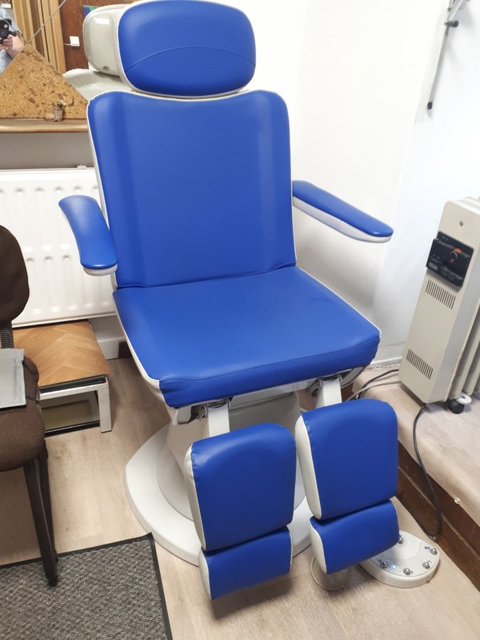 Fauteuil et Autoclave offre Lot de matériels Pedicure Podologue