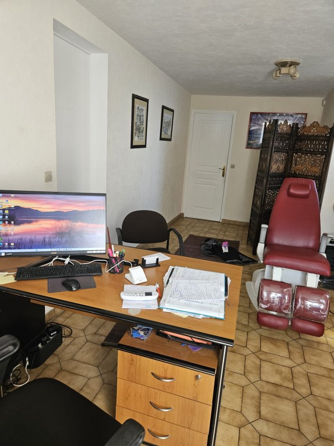 Cession cabinet pedicurie podologie ppur xause depart en retraite offre Cessions / Installations