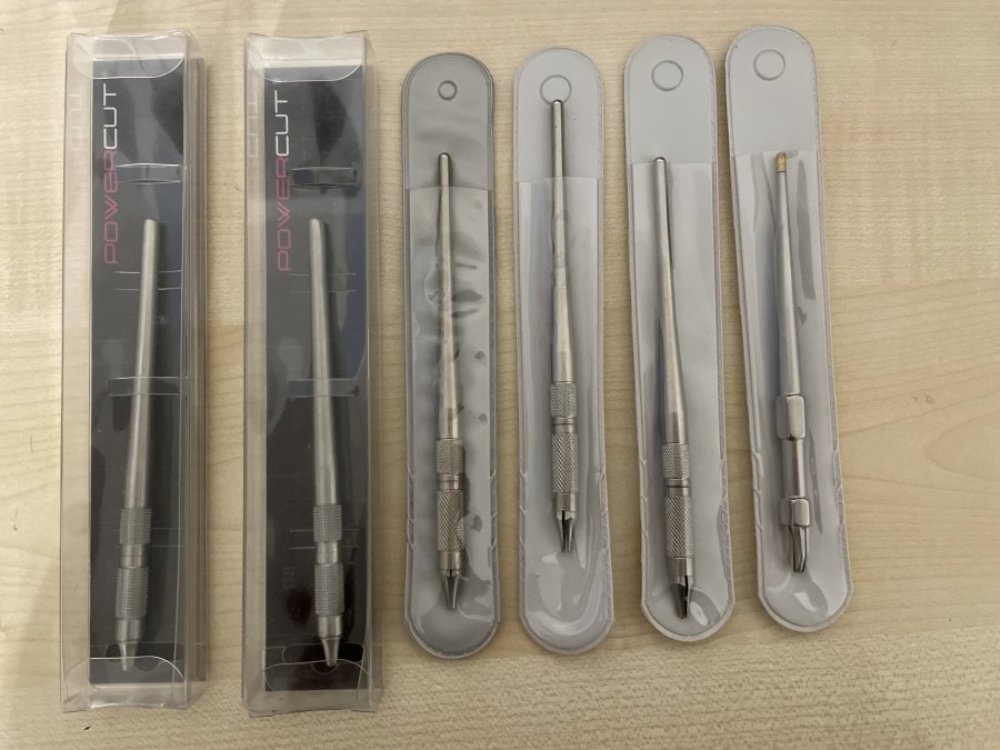 Coffret pièces à main NSK-manches de gouges-etc… offre Matériels